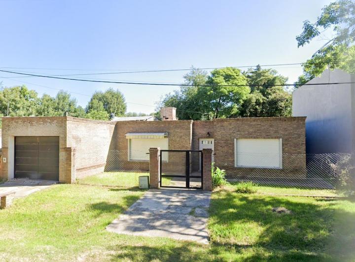 Casa · 167m² · 5 Ambientes · 2 Cocheras