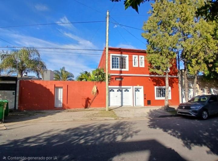 Casa · 9 Ambientes · 1 Cochera