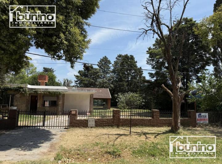 Casa · 220m² · 6 Ambientes