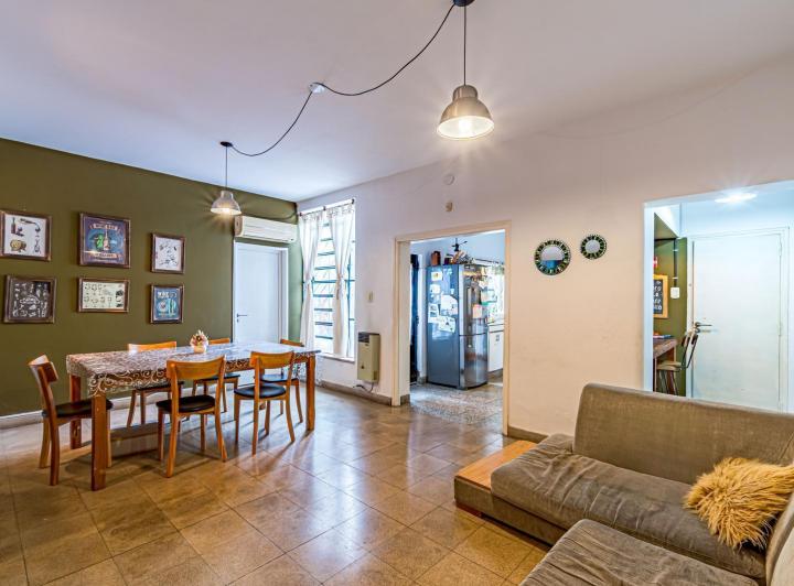 Casa · 160m² · 4 Ambientes · 1 Cochera