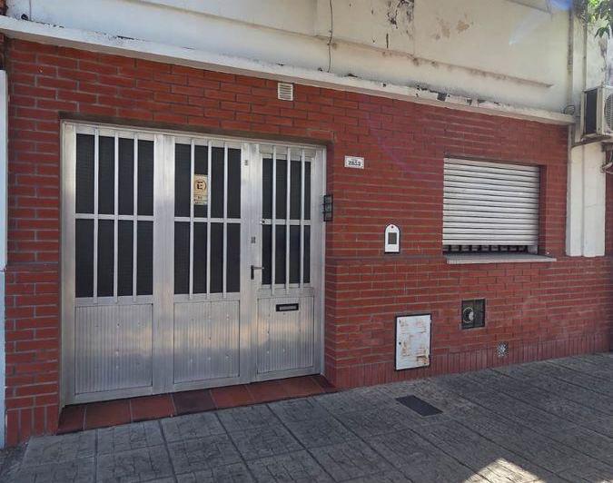 Casa · 77m² · 5 Ambientes · 1 Cochera