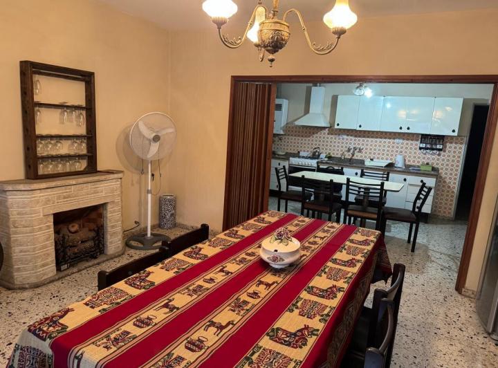 Casa · 165m² · 7 Ambientes · 2 Cocheras