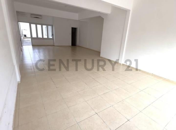 Casa · 190m² · 3 Dormitorios