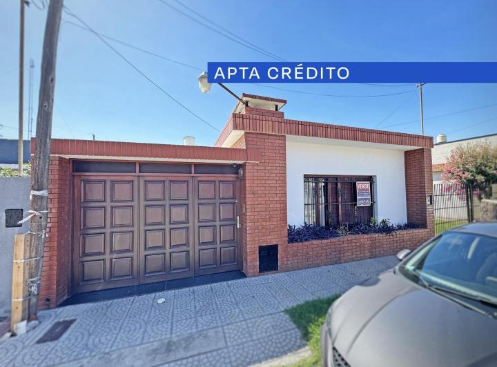 Casa · 148m² · 3 Dormitorios · 1 Cochera