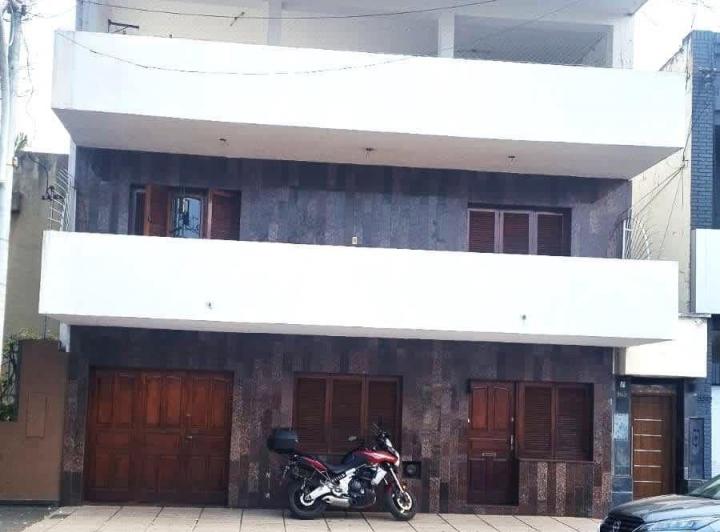 Casa · 94m² · 3 Dormitorios · 1 Cochera