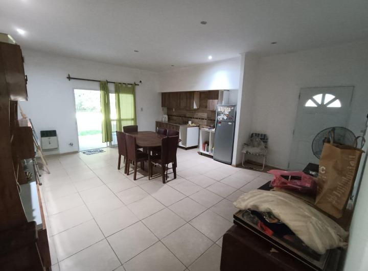 Casa · 130m² · 3 Ambientes · 2 Cocheras