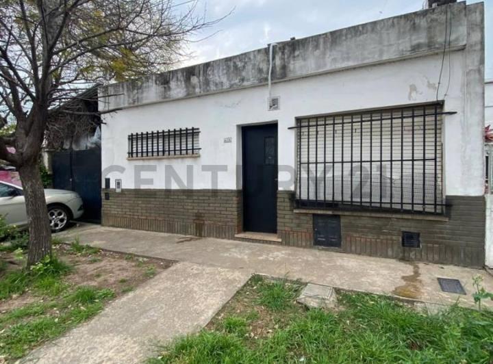 Casa · 72m² · 3 Ambientes · 1 Cochera