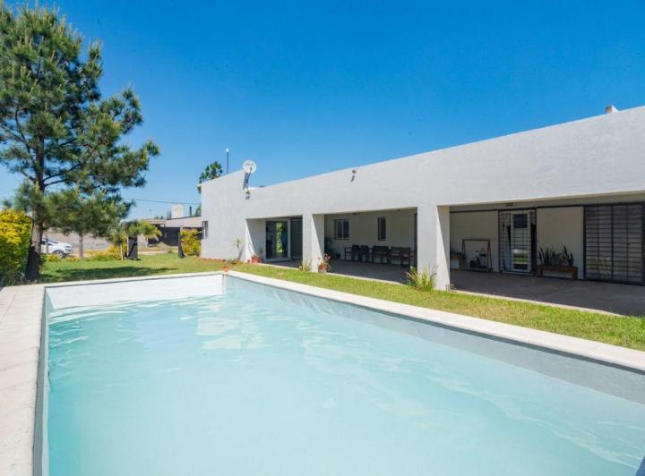 Casa · 110m² · 4 Ambientes · 1 Cochera