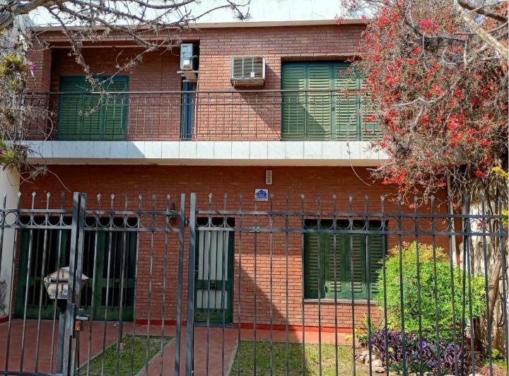 Casa · 144m² · 6 Ambientes · 1 Cochera