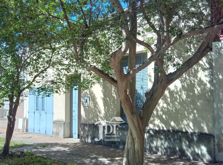 Casa · 153m² · 5 Ambientes · 1 Cochera