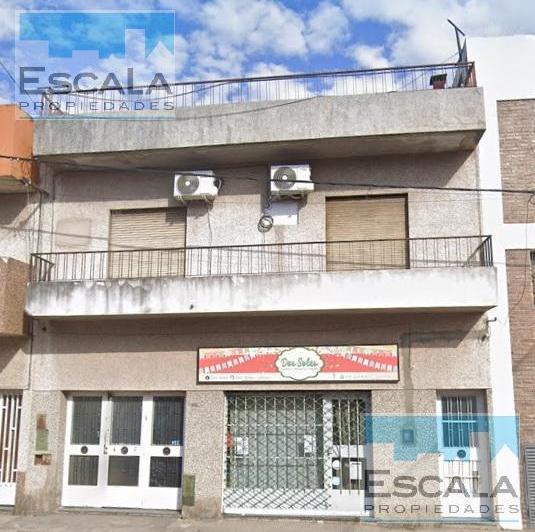 Casa · 130m² · 5 Ambientes · 1 Cochera