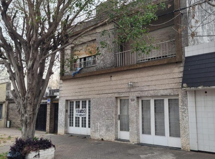 Casa · 40m² · 4 Ambientes · 1 Cochera
