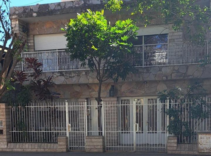 Casa · 155m² · 3 Dormitorios · 1 Cochera