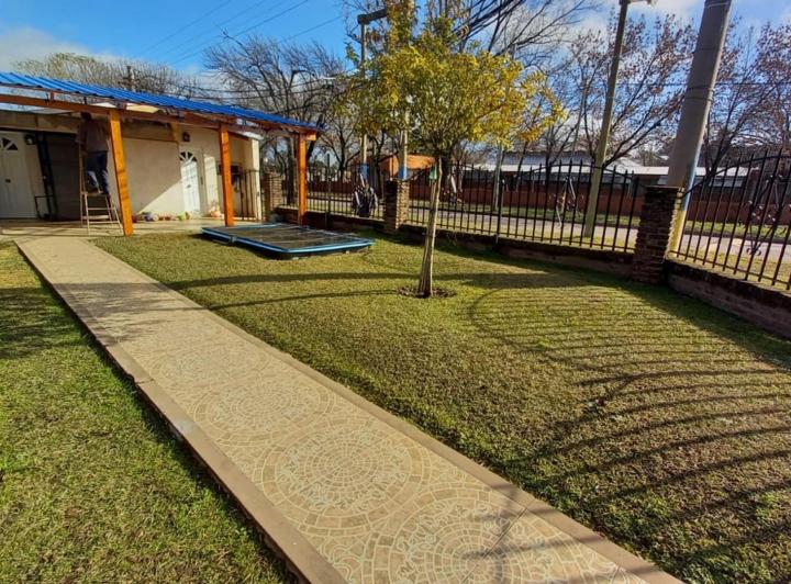 Casa · 200m² · 5 Ambientes · 1 Cochera