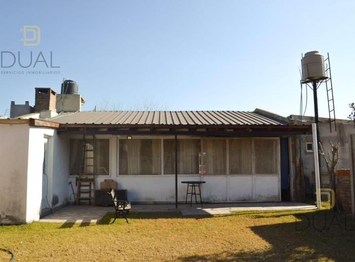 Casa · 110m² · 2 Ambientes · 1 Cochera