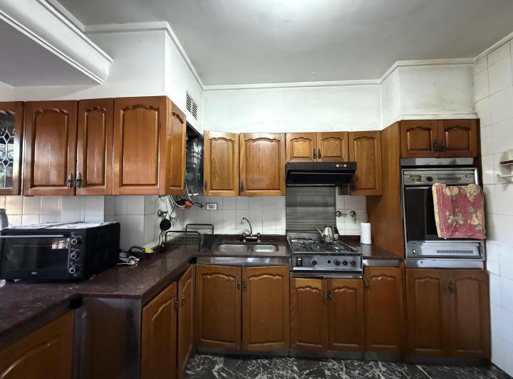 Casa · 208m² · 3 Dormitorios · 1 Cochera