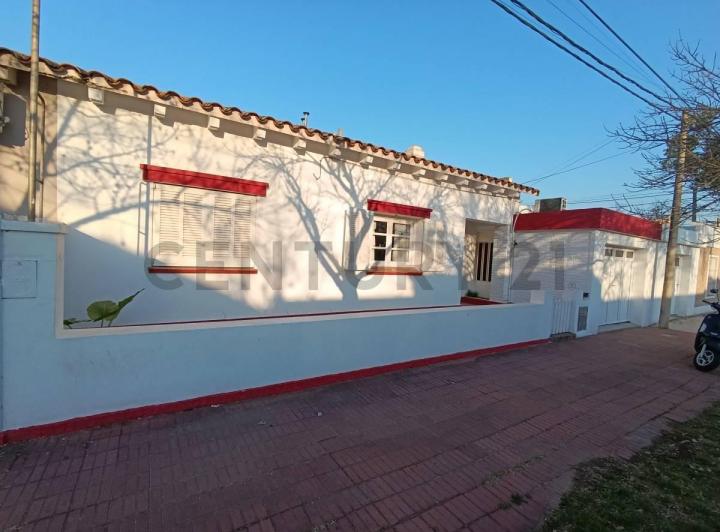 Casa · 132m² · 6 Ambientes · 1 Cochera