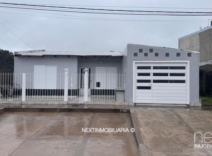 Casa · 117m² · 8 Ambientes · 3 Cocheras
