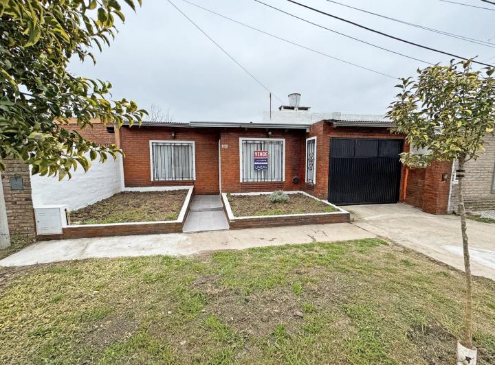 Casa · 110m² · 2 Dormitorios · 1 Cochera