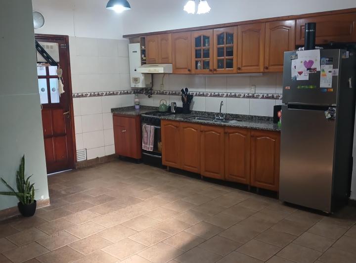 Casa · 277m² · 4 Ambientes · 1 Cochera