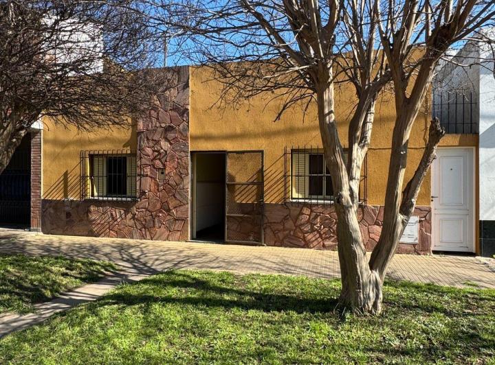 Casa · 94m² · 5 Ambientes