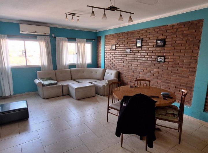 Casa · 85m² · 7 Ambientes