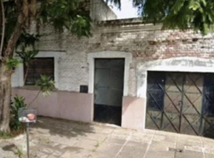 Casa · 344m² · 4 Ambientes · 1 Cochera