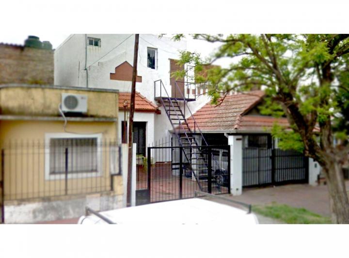 Casa · 160m² · 6 Ambientes · 1 Cochera