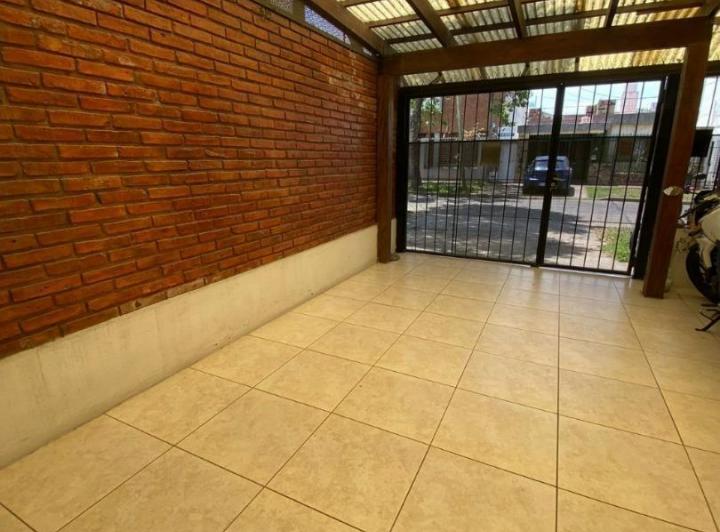 Casa · 100m² · 3 Ambientes · 1 Cochera