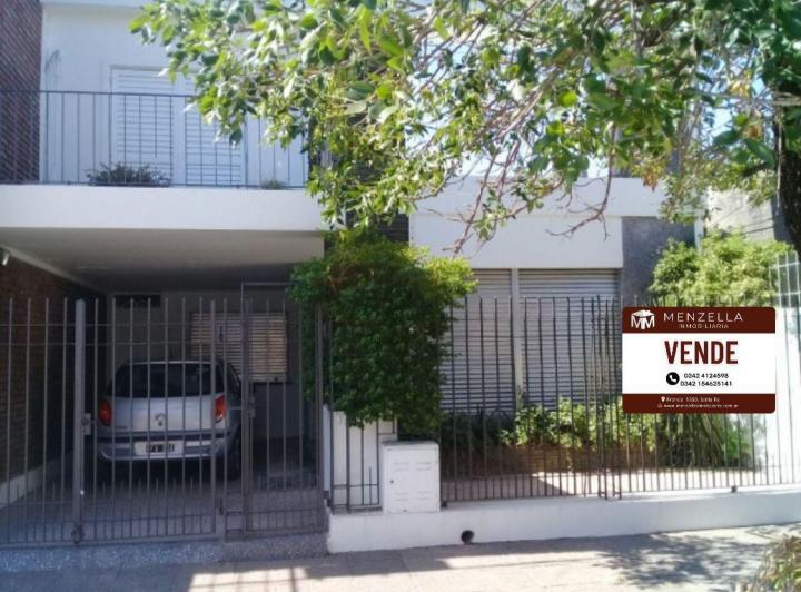 Casa · 140m² · 4 Ambientes · 1 Cochera