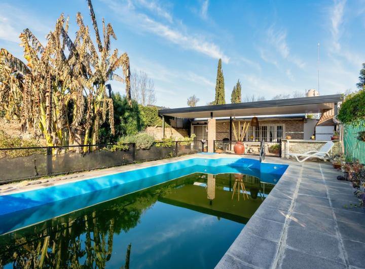Casa · 100m² · 2 Ambientes