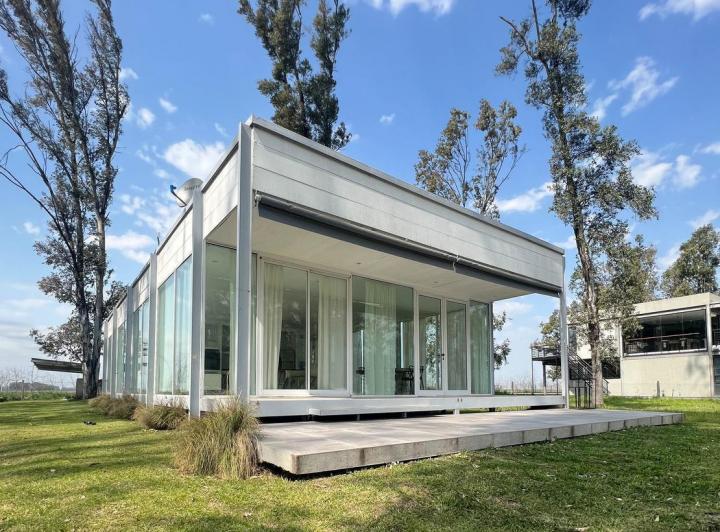 Casa · 170m² · 5 Ambientes · 2 Cocheras