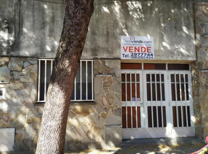 Casa · 94m² · 5 Ambientes · 1 Cochera