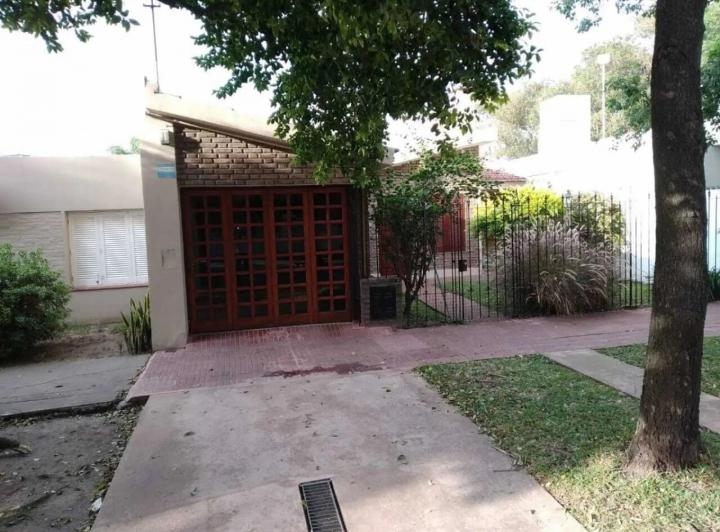 Casa · 138m² · 3 Dormitorios · 1 Cochera