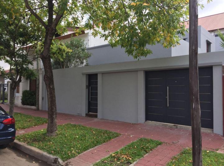 Casa · 120m² · 3 Ambientes · 1 Cochera