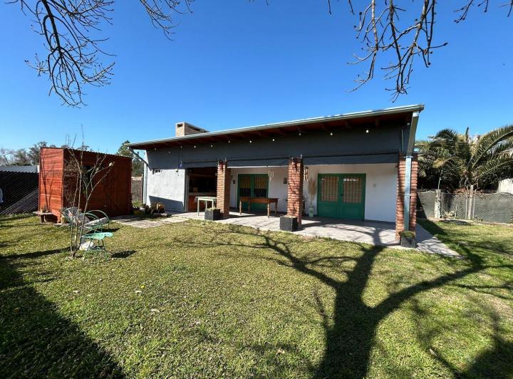 Casa · 75m² · 2 Ambientes · 1 Cochera