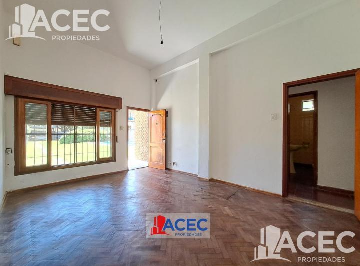 Casa · 129m² · 4 Ambientes · 1 Cochera