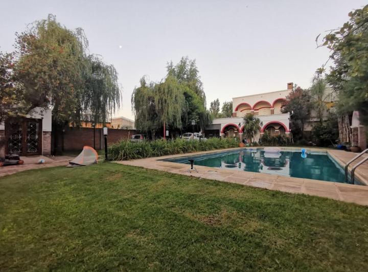 Casa · 196m² · 7 Ambientes