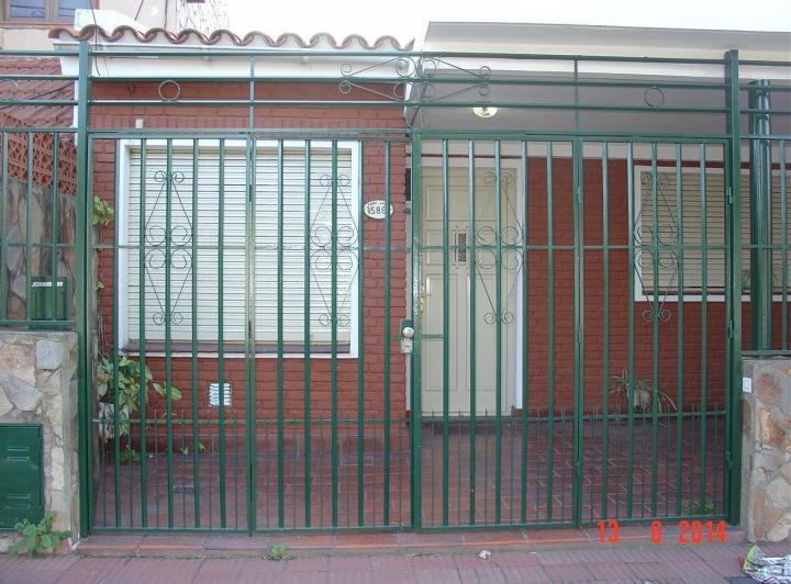 Casa · 87m² · 3 Ambientes · 1 Cochera