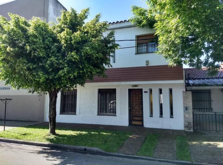 Casa · 148m² · 4 Dormitorios