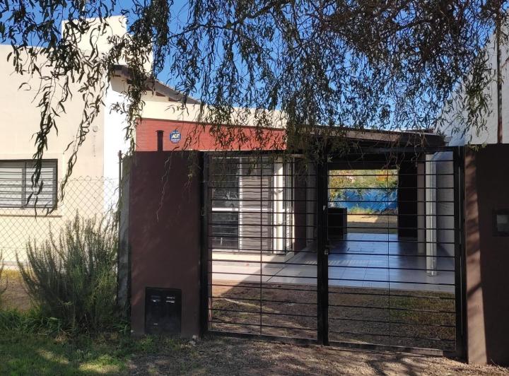 Casa · 78m² · 3 Ambientes · 2 Cocheras