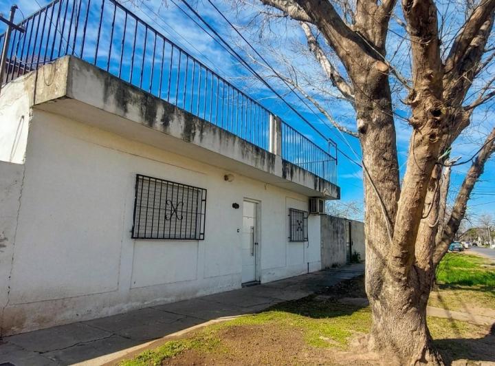 Casa · 135m² · 7 Ambientes · 2 Cocheras