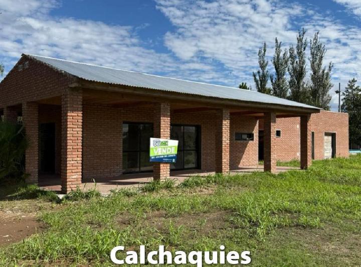 Casa · 121m² · 4 Ambientes · 2 Cocheras