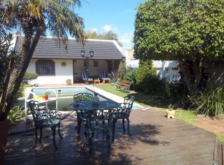 Casa · 190m² · 7 Ambientes · 1 Cochera