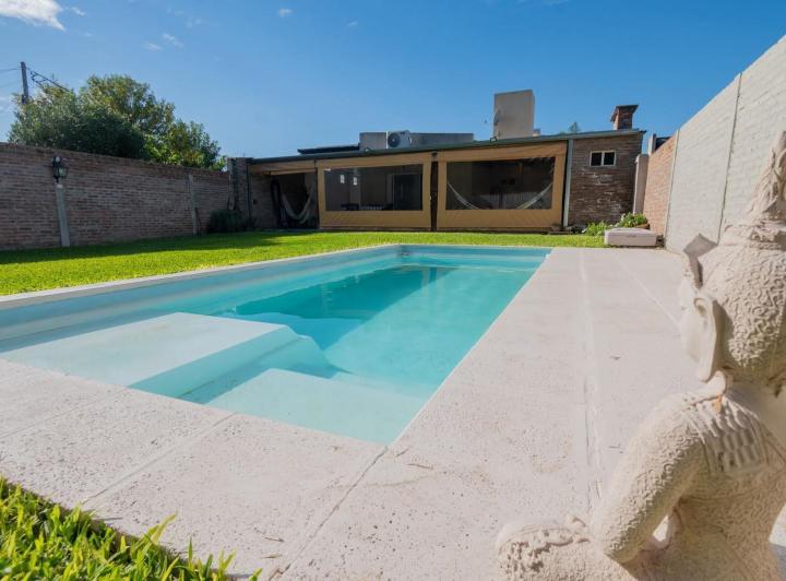 Casa · 639m² · 4 Ambientes · 1 Cochera