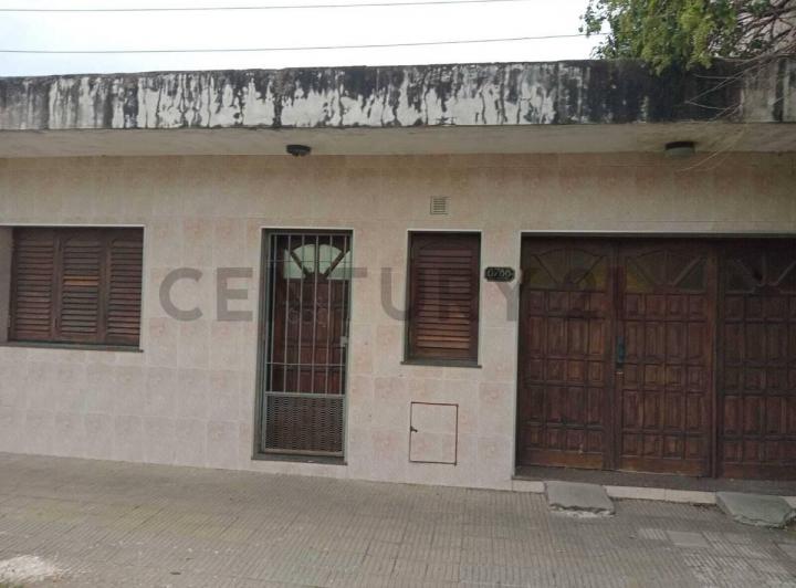 Casa · 118m² · 6 Ambientes · 1 Cochera