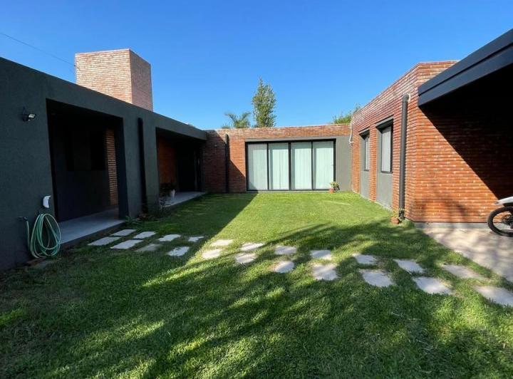 Casa · 151m² · 3 Dormitorios