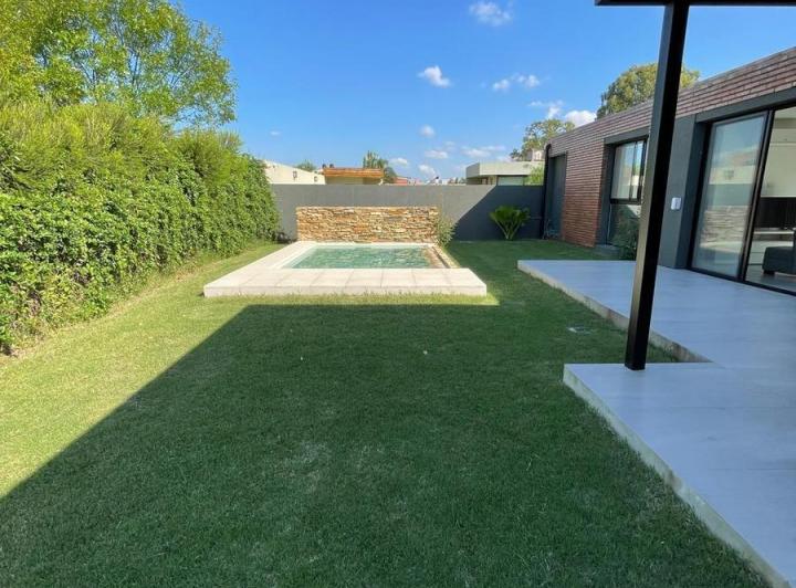 Casa · 151m² · 3 Dormitorios