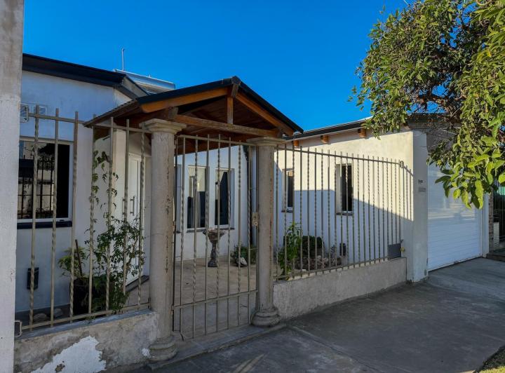 Casa · 115m² · 5 Ambientes · 1 Cochera