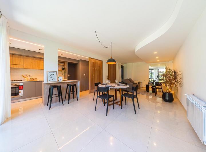 Casa · 131m² · 7 Ambientes · 1 Cochera